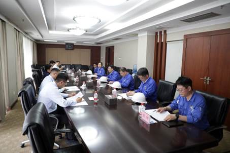 打造向上向前第一象限生力軍 錘煉甘于做人做事作難、受苦受累受屈的企業(yè)家隊伍——河南投資集團黨委書記、董事長劉新勇蒞臨安彩高科開展主題教育調(diào)研