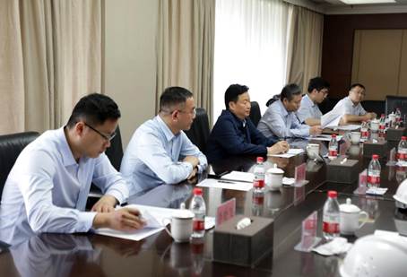 打造向上向前第一象限生力軍 錘煉甘于做人做事作難、受苦受累受屈的企業(yè)家隊伍——河南投資集團黨委書記、董事長劉新勇蒞臨安彩高科開展主題教育調(diào)研